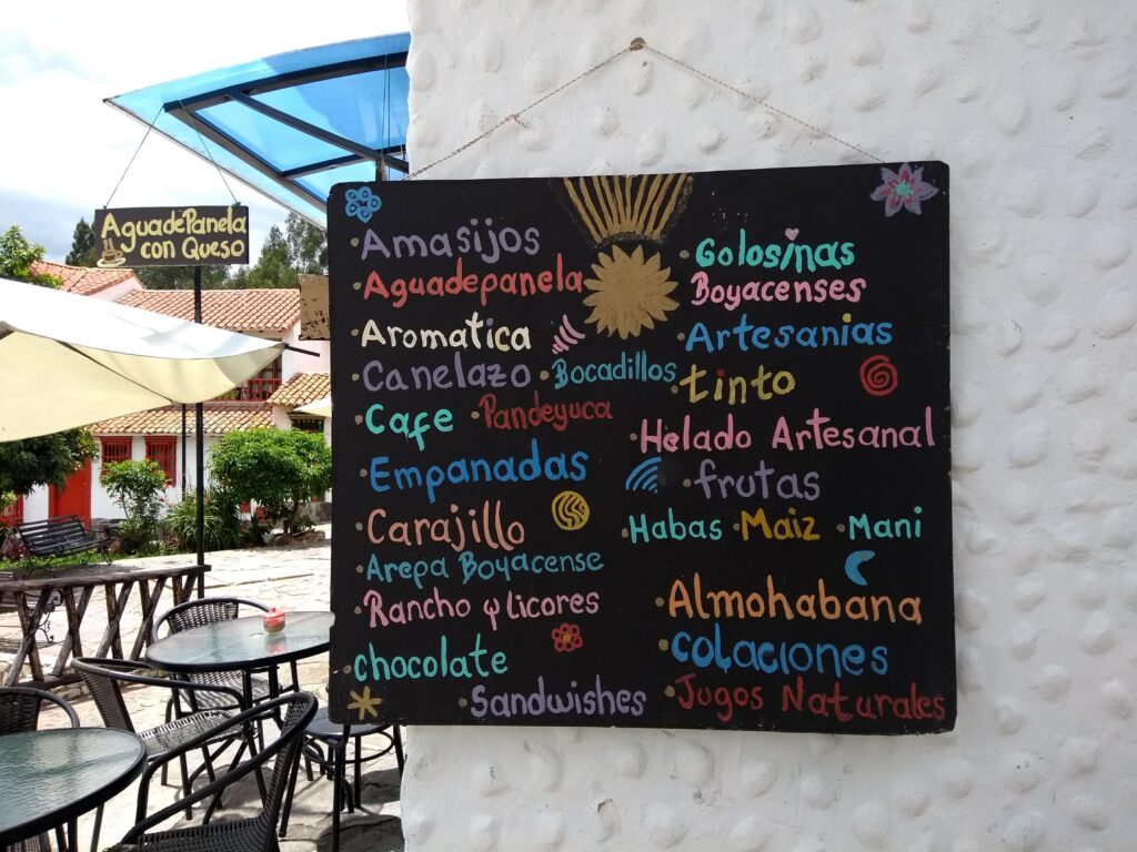 Comida en el Pueblito Boyacense